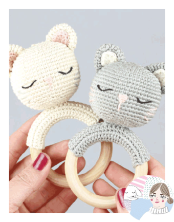 Cats rattle by La Crochetería inside The Sewing Box 6